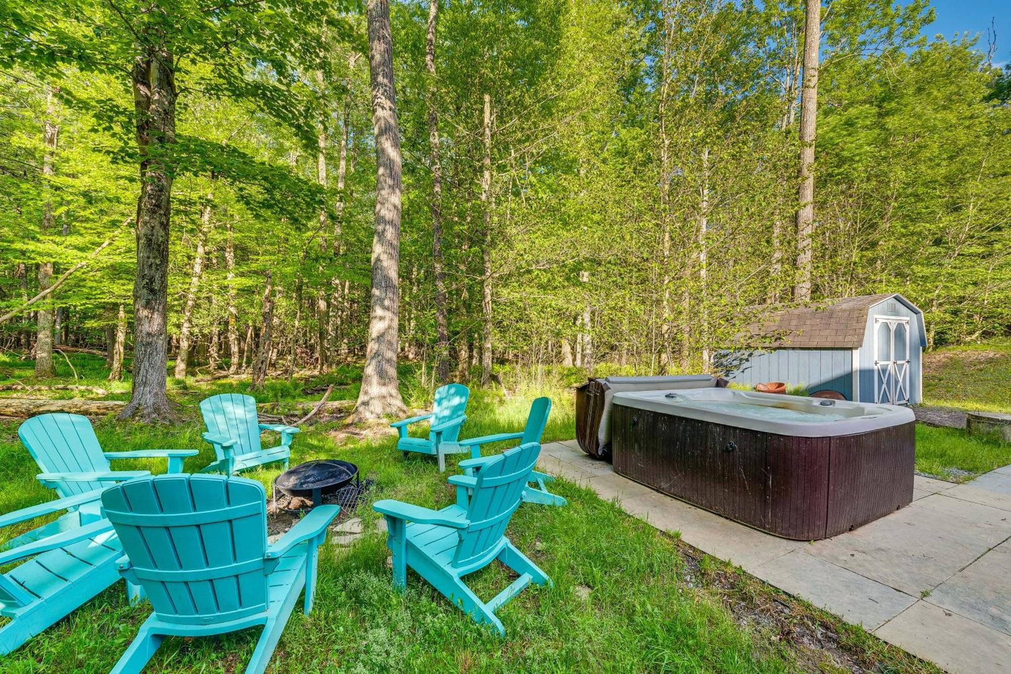 Pet-Friendly Pocono Lake Oasis With Hot Tub! Dış mekan fotoğraf
