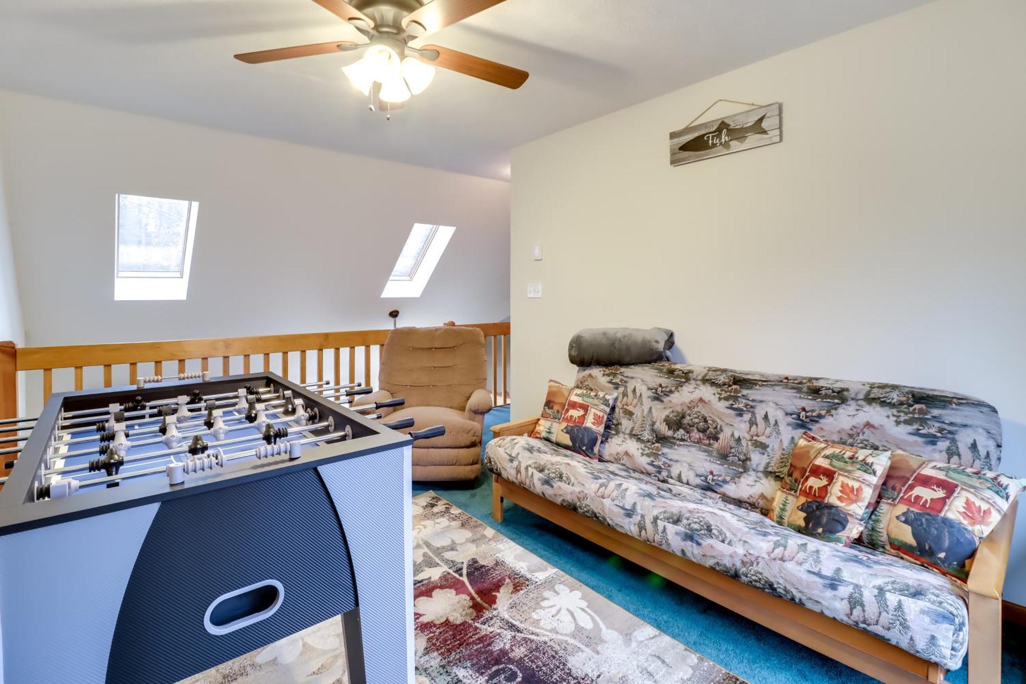 Pet-Friendly Pocono Lake Oasis With Hot Tub! Dış mekan fotoğraf